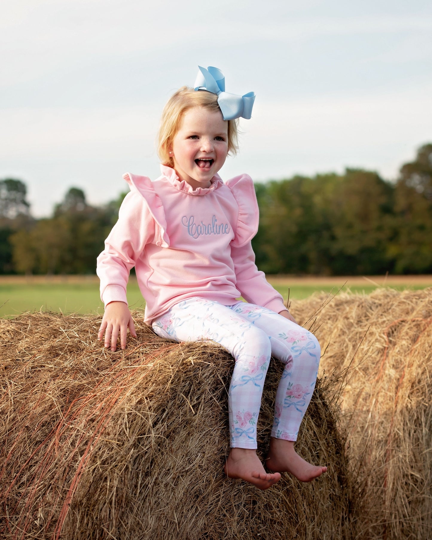 Pink And Blue Rose Bouquet Legging Set