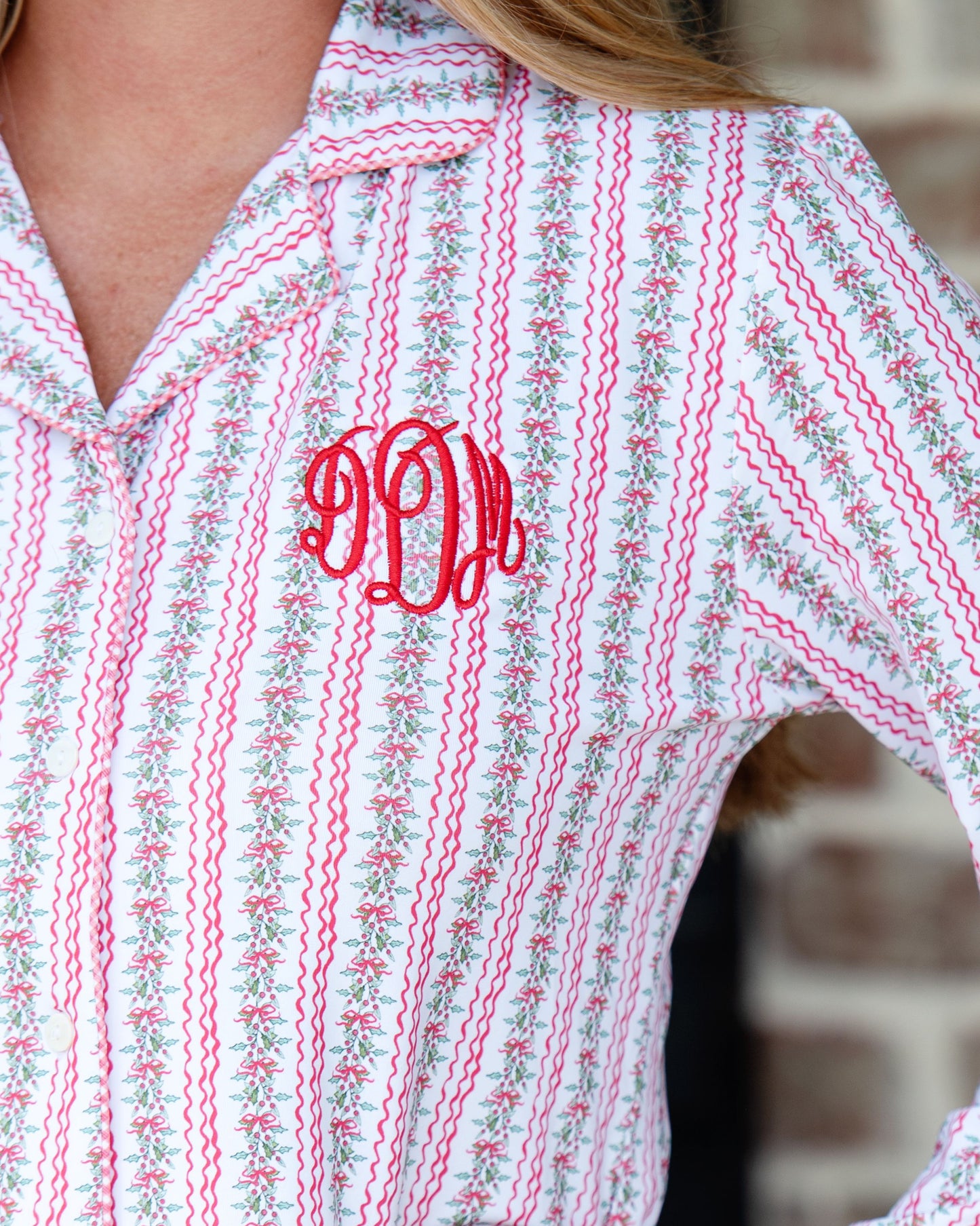 Women's Red And Green Holiday Garland Pajamas