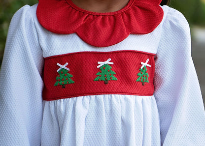 Honeycomb Embroidered Christmas Tree Scalloped Bubble
